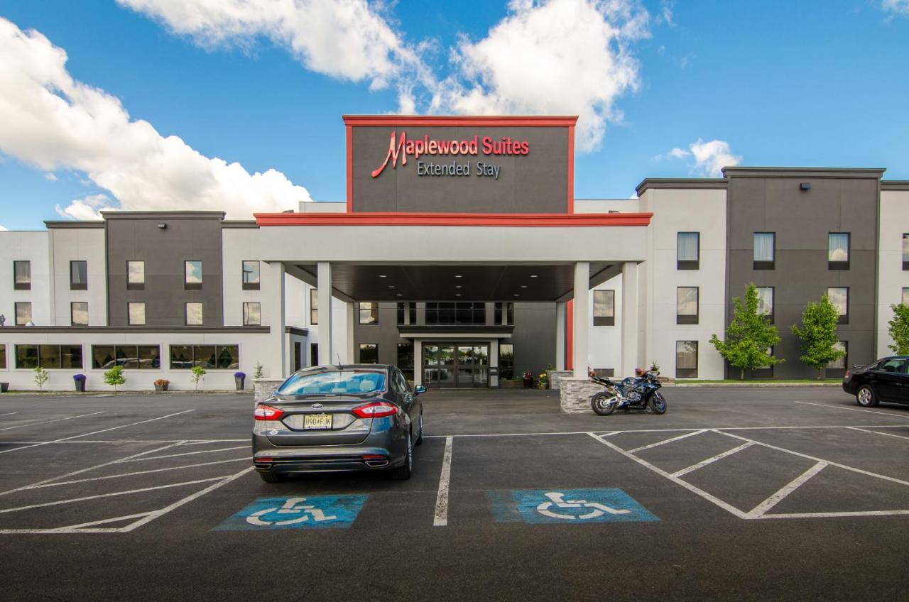 Holiday Inn & Suites Syracuse Airport - Liverpool, An Ihg Hotel מראה חיצוני תמונה